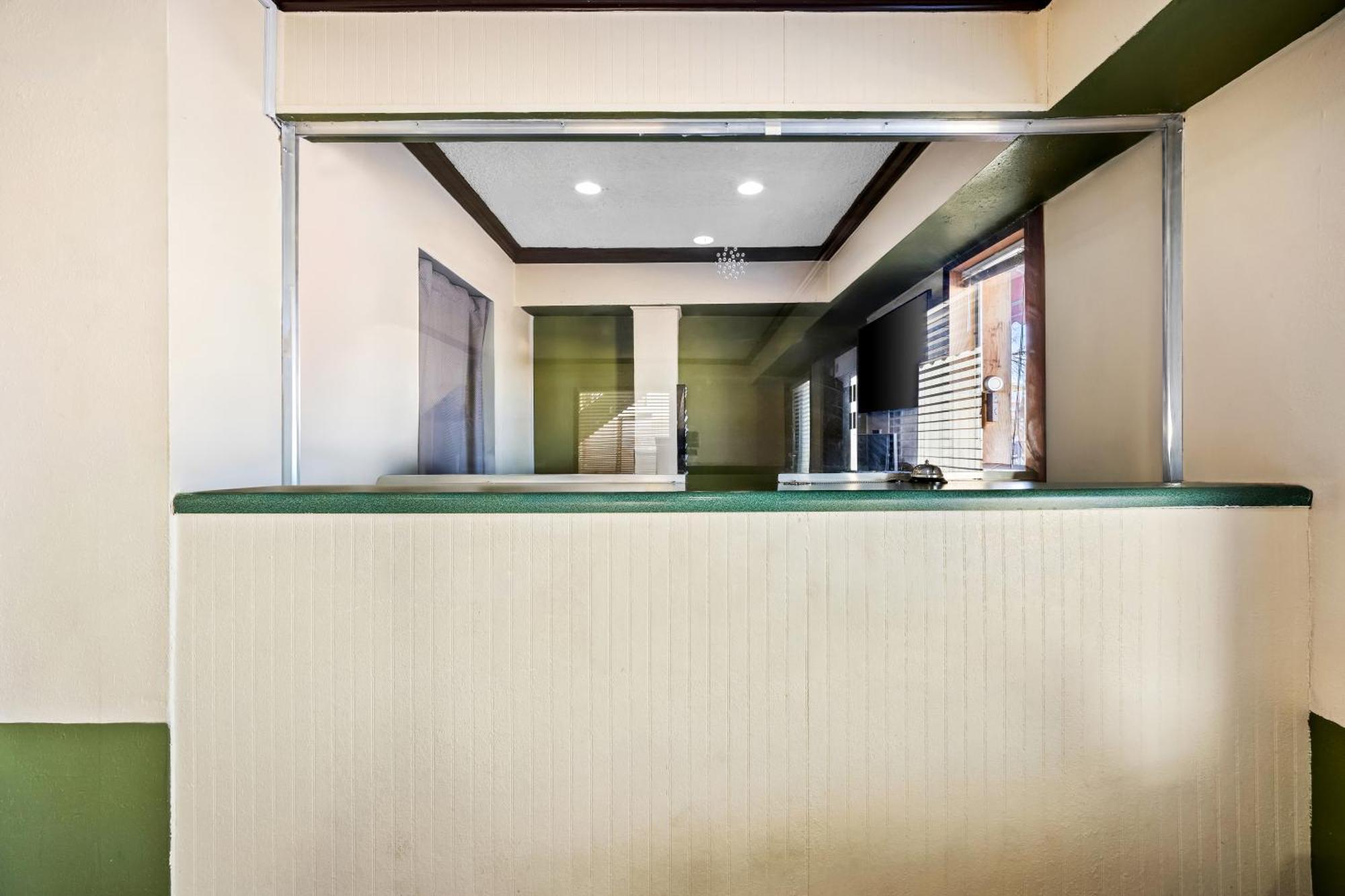 America'S Best Value Inn-Columbia Exterior photo